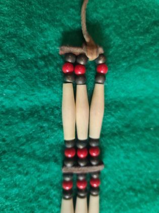 Three-row bone hairpipe choker, plate 120